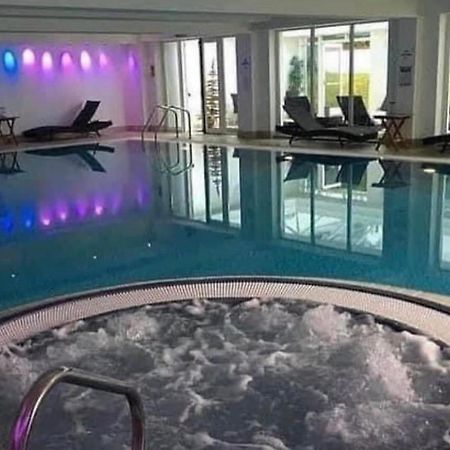 Towers Hotel & Spa Swansea Exterior foto