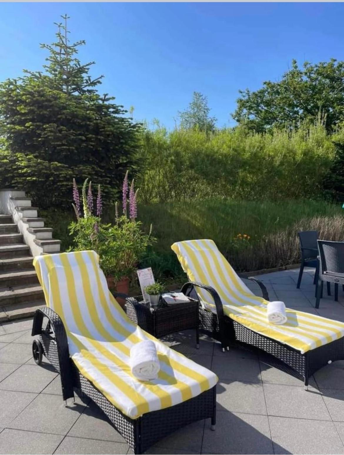 Towers Hotel & Spa Swansea Exterior foto