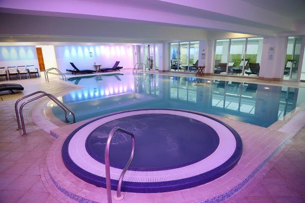 Towers Hotel & Spa Swansea Exterior foto